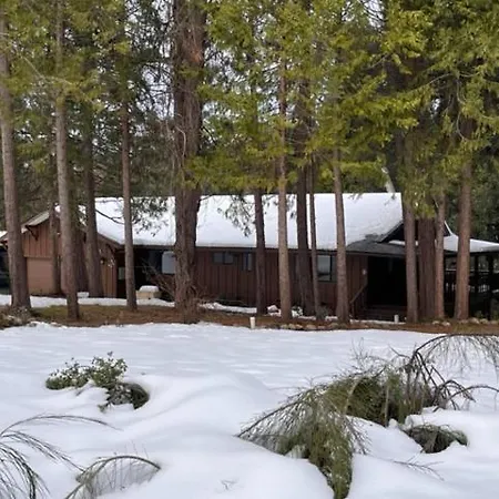 Ponderosa Creekside Retreat Villa Mariposa Exterior photo